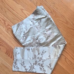Beautiful Floral Silk Blend Pant Size 6